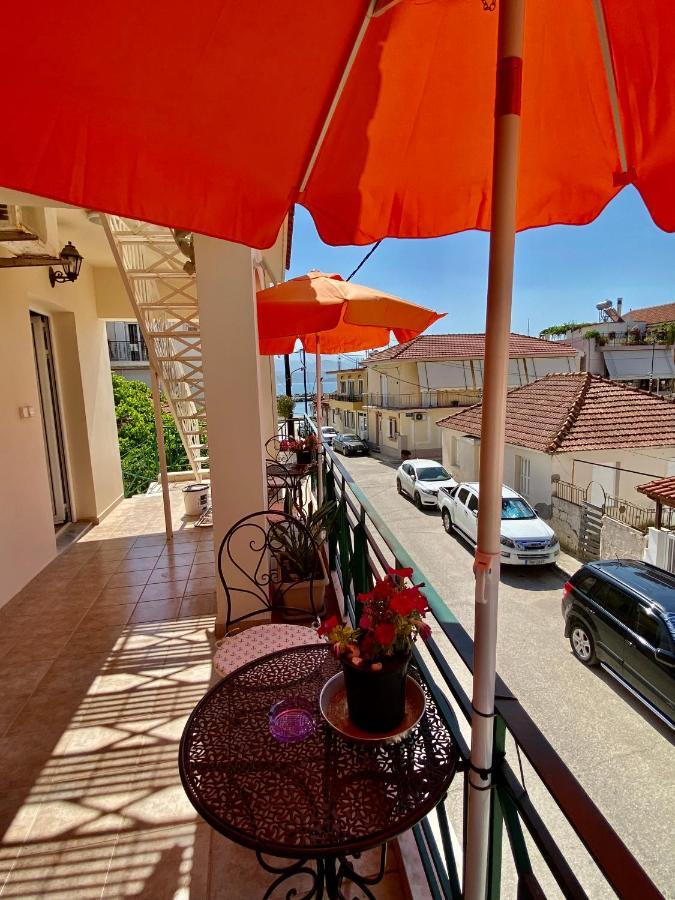 Gallery Apartments Lixouri Exterior foto